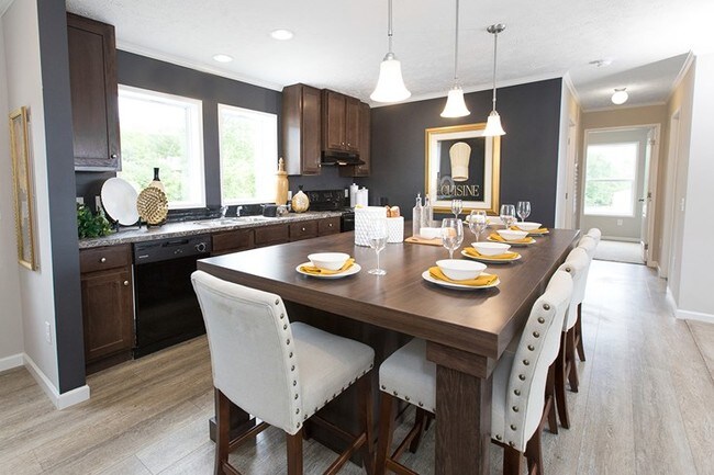 Building Photo - Meadow Creek