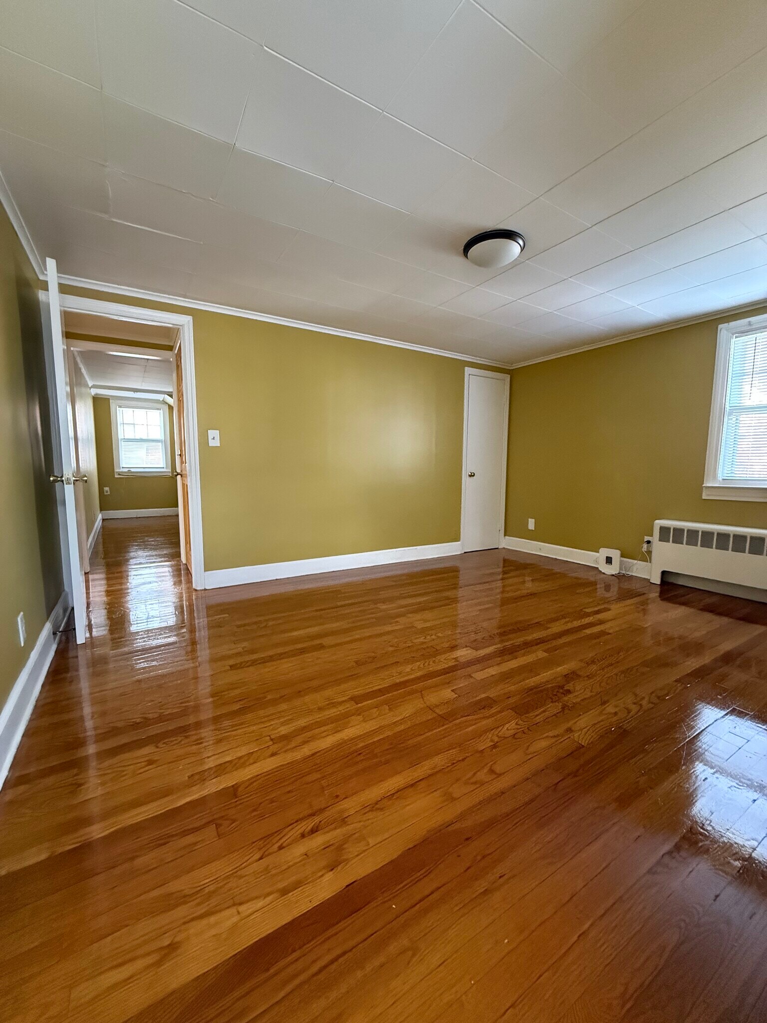 Building Photo - 214 Columbia St