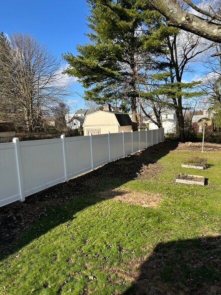 Building Photo - 32 Gertrude Ave