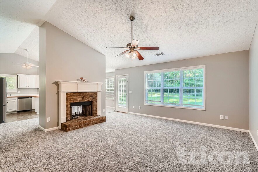 Building Photo - 65 Cranbrook Ct