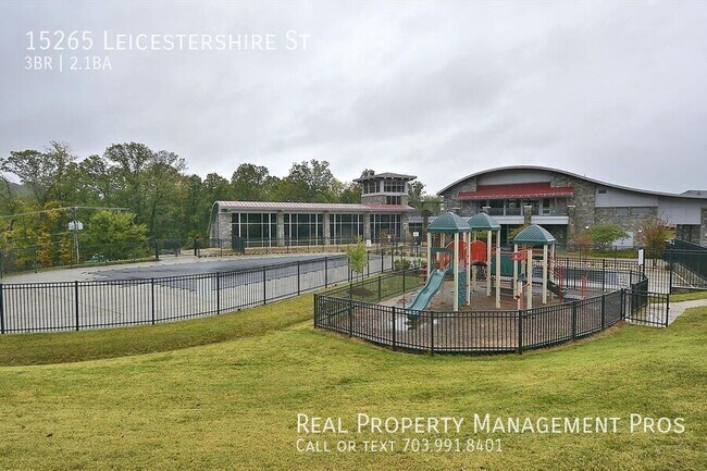 Building Photo - 15265 Leicestershire St