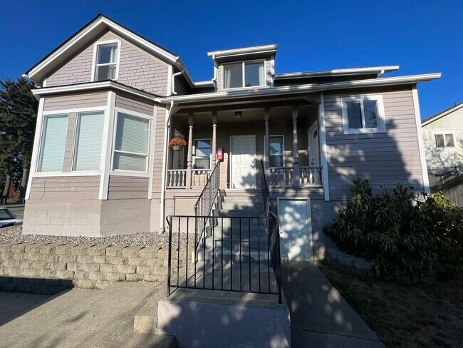 Front Of Building - 5307 S Alaska St