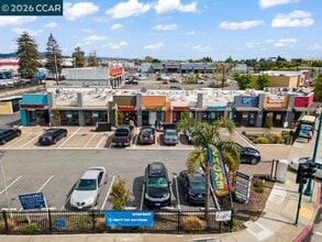 Building Photo - 646 Hegenberger Rd