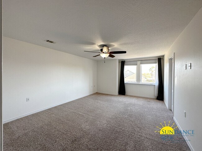 Building Photo - 1588 Venice Ave