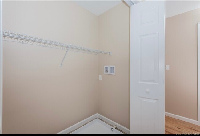 Building Photo - 13 Nature Ave