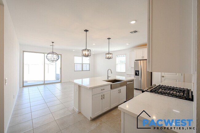 Building Photo - Your new home for lease!