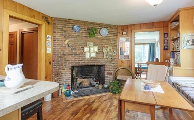 Building Photo - 51 Prospect Hill Rd