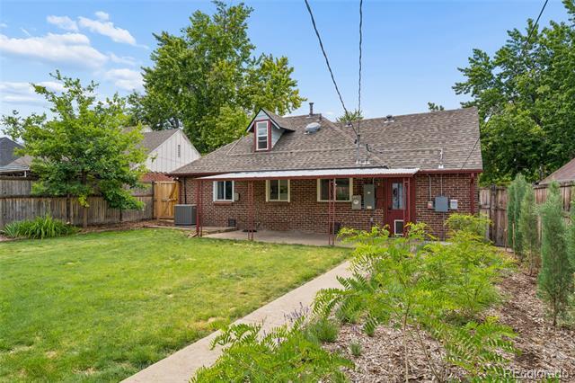 Building Photo - 556 S Canosa Ct