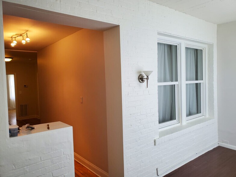 Sunroom - 1653 Trinidad Ave NE