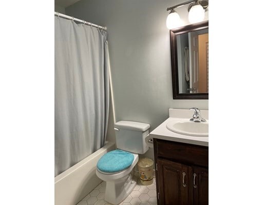 Building Photo - 500 Colonial Dr