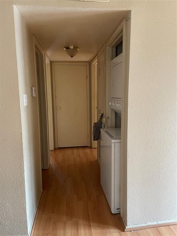 Building Photo - 12500 Sandpiper Dr