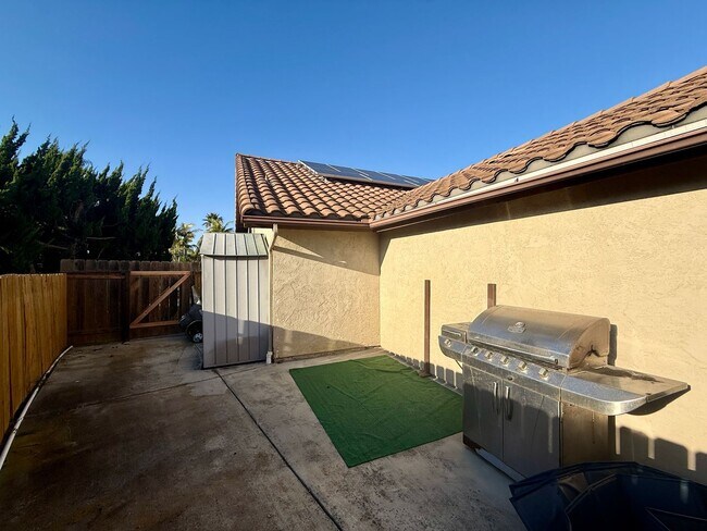 Building Photo - Ranch Style Home in Rancho Pondarosa Community