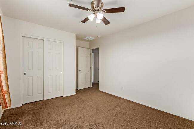 Building Photo - 11603 W Calavar Rd