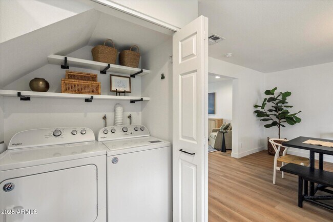 Building Photo - 8447 E Montebello Ave