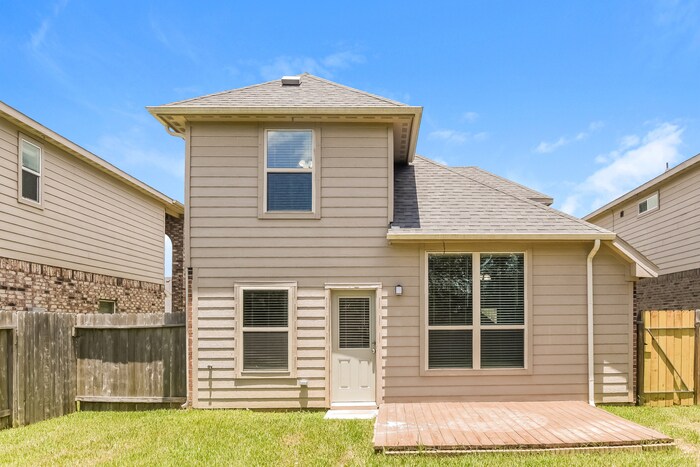 Building Photo - 251 Sea Breeze Dr