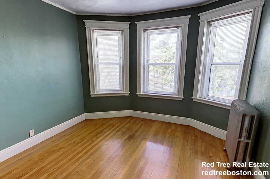 Building Photo - 111 Park Dr
