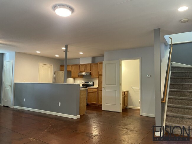 Building Photo - Peaceful Setback House in Essex Junction VT