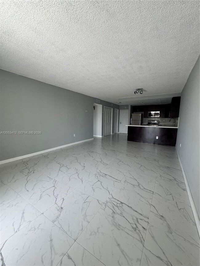 Building Photo - 6930 Miami Gardens Dr