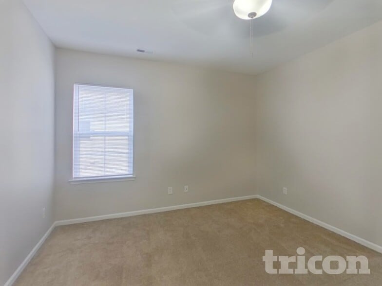 Building Photo - 120 E Decatur Ave