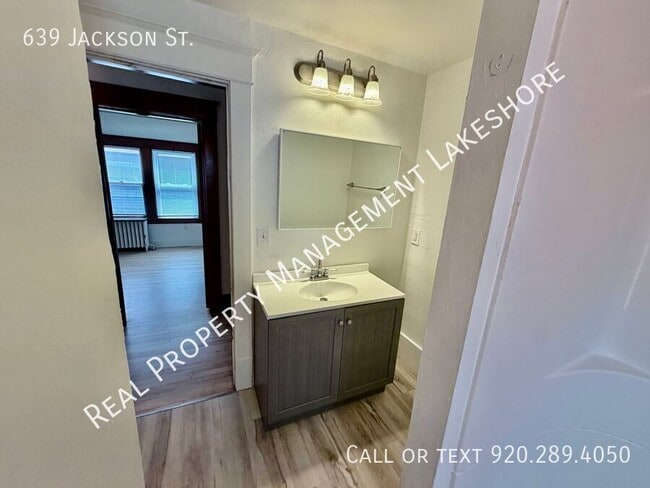 Building Photo - 639 Jackson St