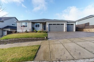 Building Photo - 8989 N Kale Cir