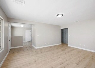 Building Photo - 6945 Saranac St