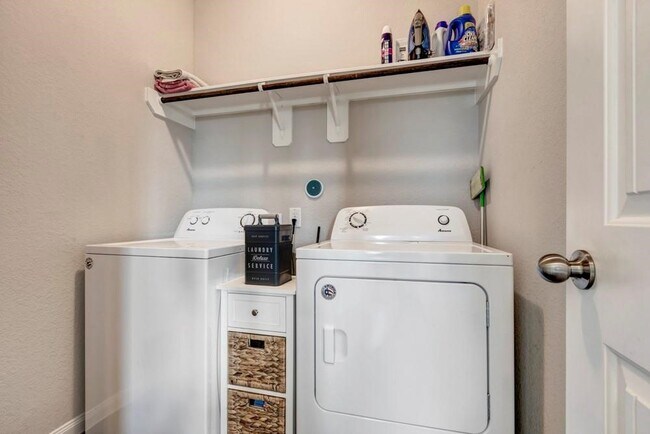 Building Photo - 24706 Signorelli Way