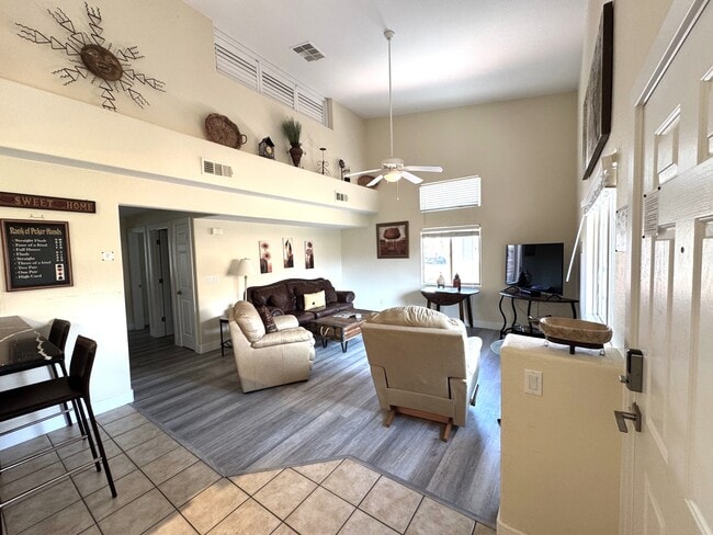 Building Photo - 890 Kitty Hawk Dr