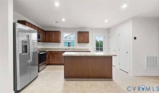 Building Photo - 5724 Bison Ford Dr