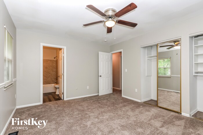 Building Photo - 4287 Honeybrook Ave