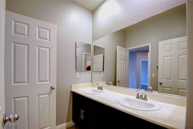 Building Photo - 4465 Violet Flowers St
