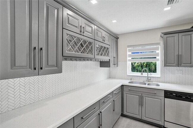 Building Photo - 11627 SW 50th St