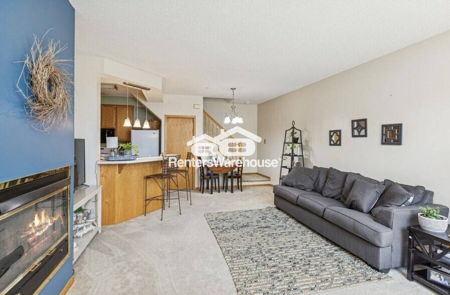 Building Photo - 8829 Branson Dr