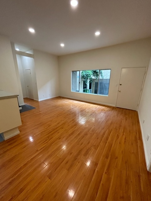 Primary Photo - The Driftwood Apartments