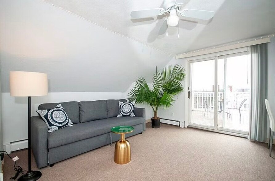 Primary Photo - 243 Princeton St