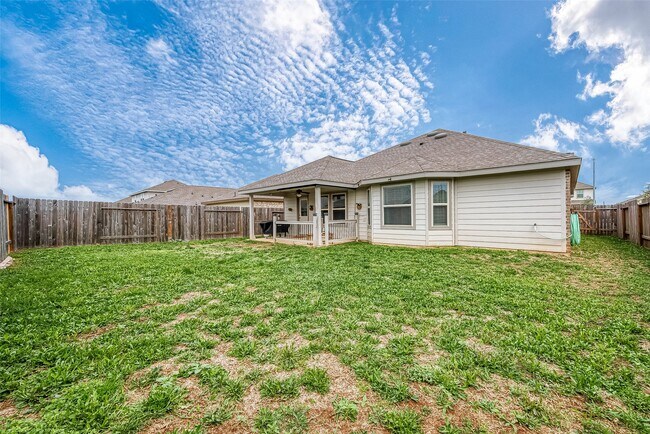 Building Photo - 506 Pecan Landing Ln