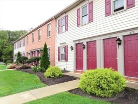 Building Photo - 677 Brunnerville Rd