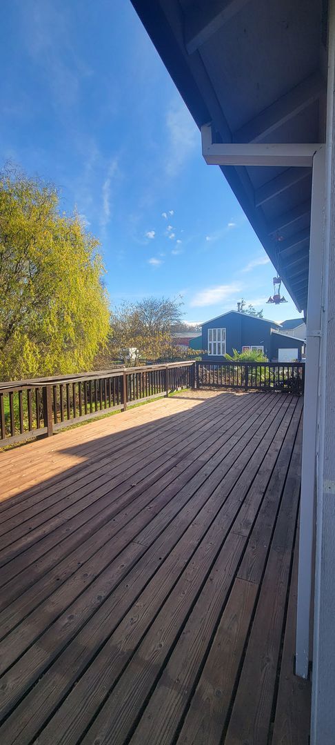 Building Photo - 125 S Ash St