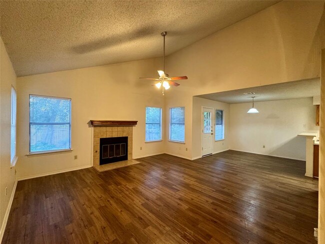 Building Photo - 12919 Humphrey Dr