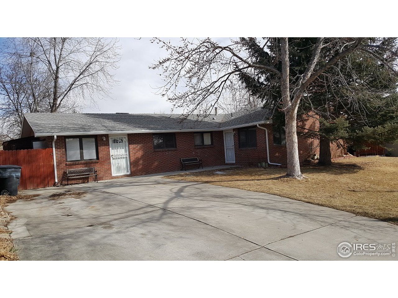 Building Photo - 14 Durian Ct