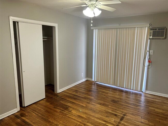 Building Photo - 8819 Timberside Dr