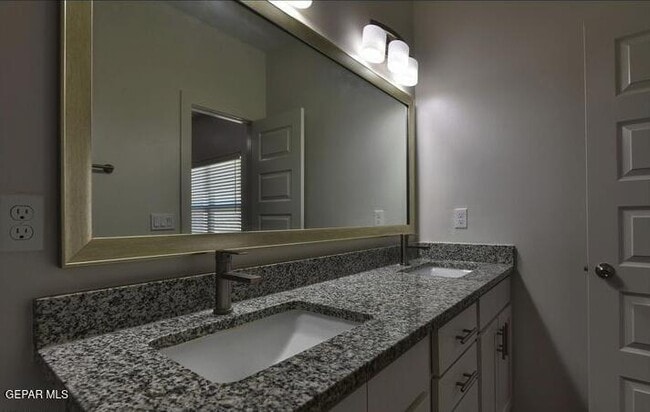 Building Photo - 51073 Sand Verbena Ave