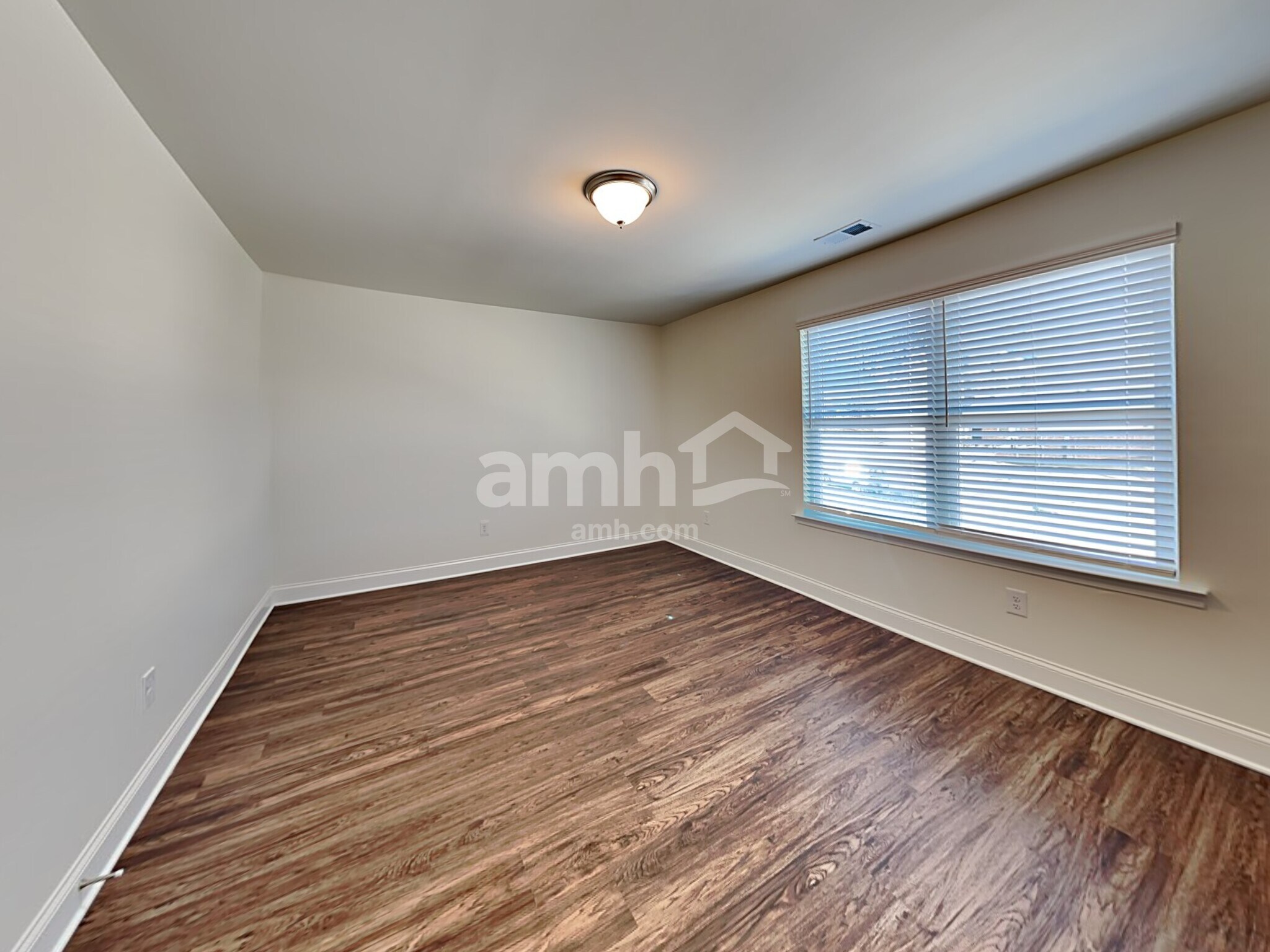 Building Photo - 1390 Ashlyn Ct