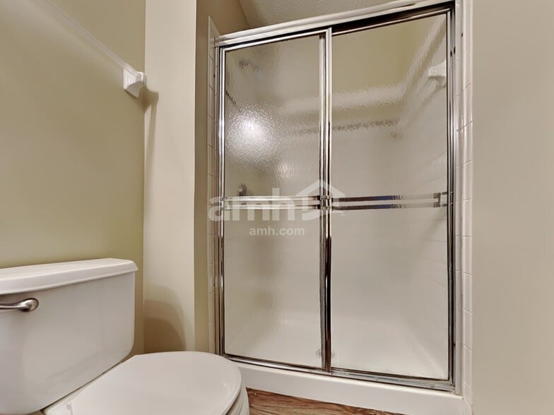 Building Photo - 5829 Sharets Dr