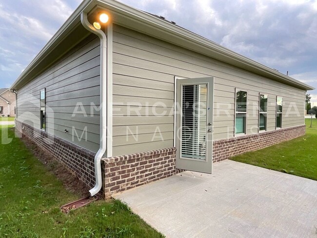 Building Photo - Home for Rent in Clanton, AL!!! Available to View Now!