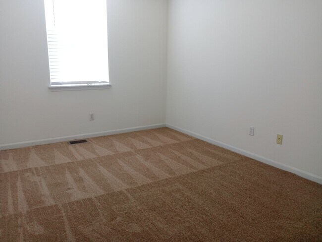 Building Photo - 3534-3536-3536 Prescott Dr