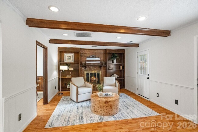 Building Photo - 6600/6602 Porterfield Road Unit