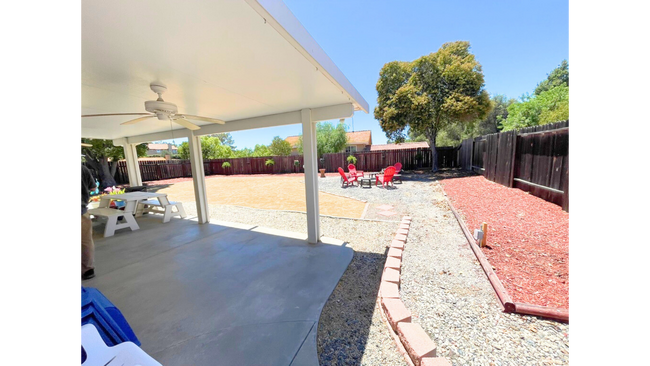 Building Photo - Single-Level Temecula Retreat | 4 Beds, 2 ...