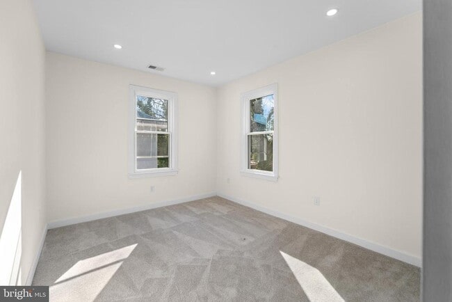 Building Photo - 509 McCabe Ave