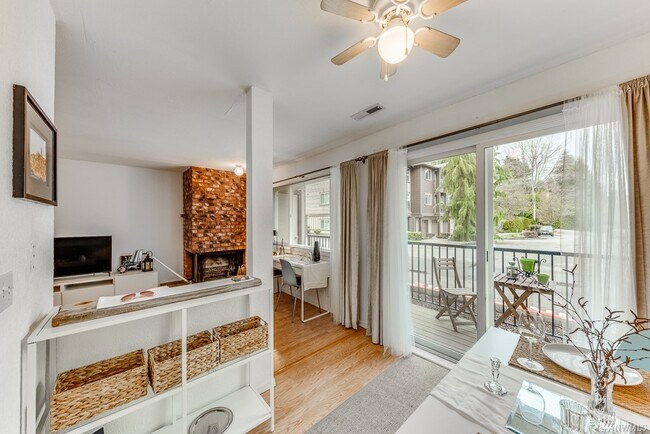 Building Photo - 9517 NE 180th St